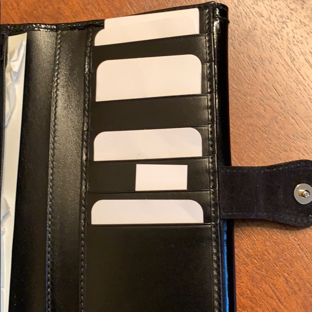 Gucci Wallet - Picture 3 of 10